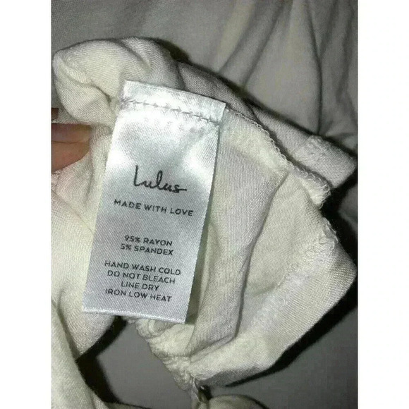 Lulus going back to basics cutout long sleeve crop top Ivory Size M  NWT - Picture 5 of 7